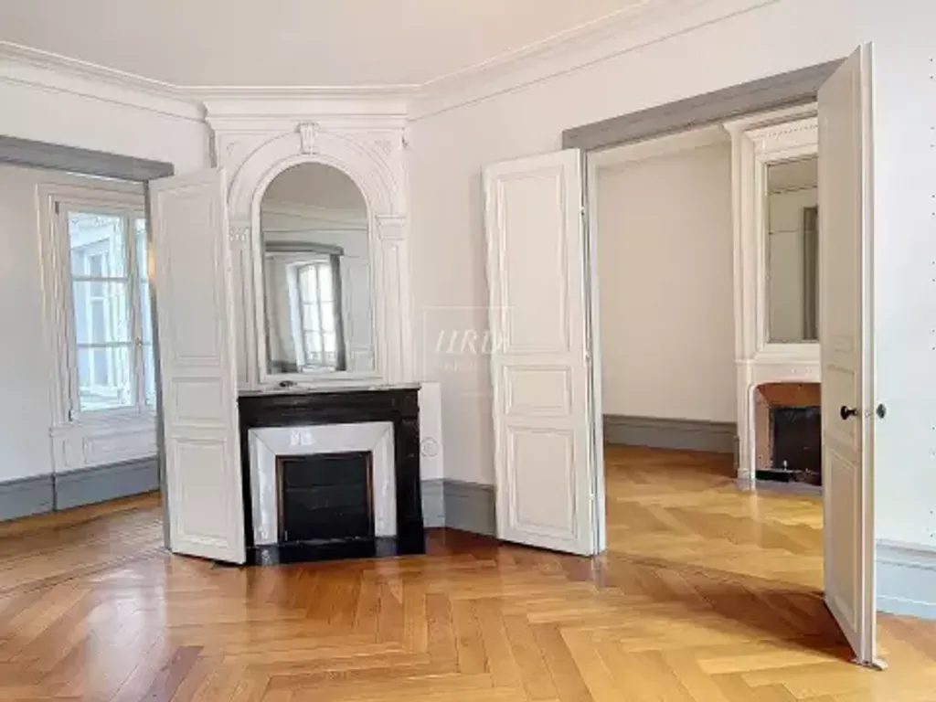 Achat appartement à vendre 4 pièces 113 m² - Strasbourg