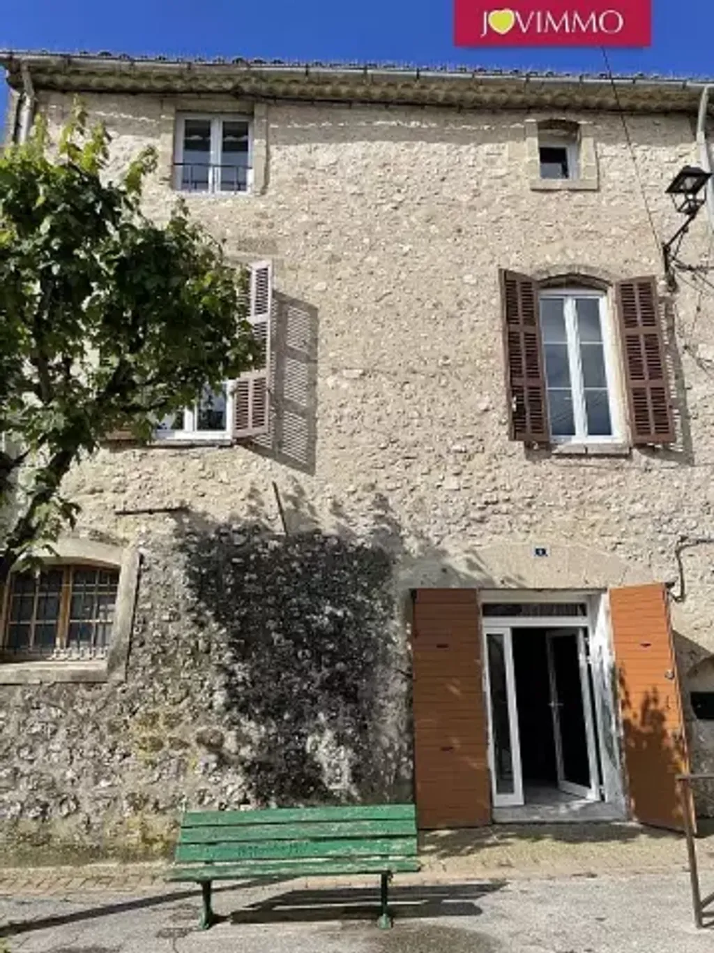 Achat maison à vendre 2 chambres 104 m² - La Bastide-des-Jourdans