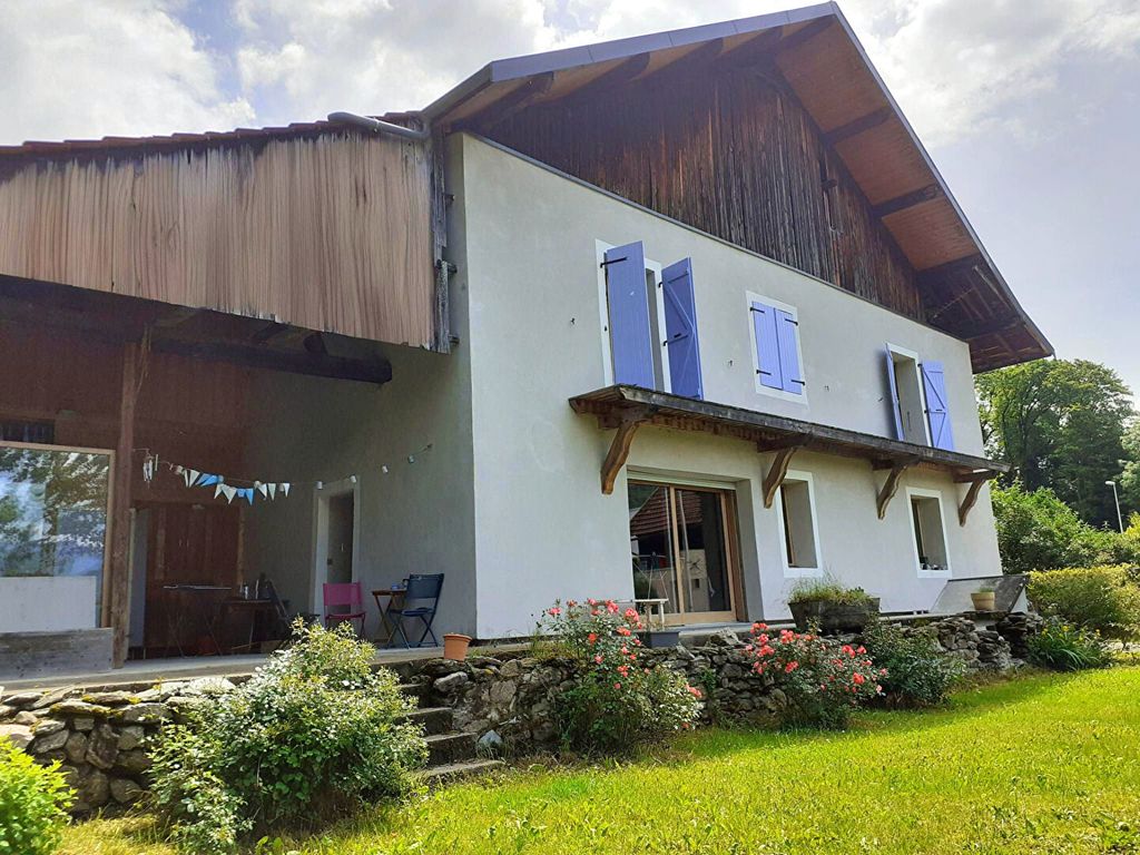 Achat maison à vendre 3 chambres 122 m² - Tours-en-Savoie