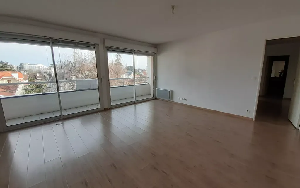 Achat appartement à vendre 3 pièces 79 m² - Pau