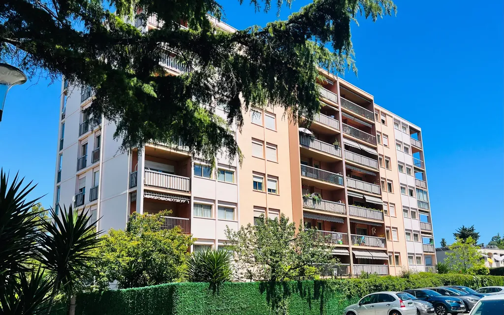 Achat appartement à vendre 4 pièces 84 m² - Cagnes-sur-Mer