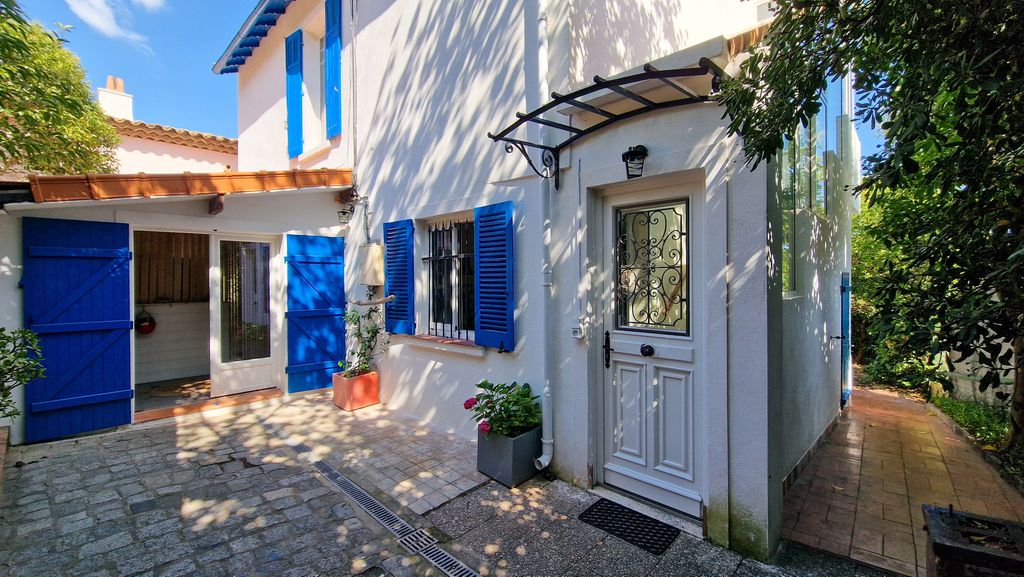 Achat maison à vendre 3 chambres 106 m² - Toulon