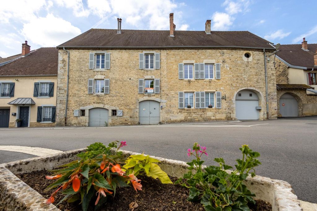 Achat maison 6 chambre(s) - Port-Lesney