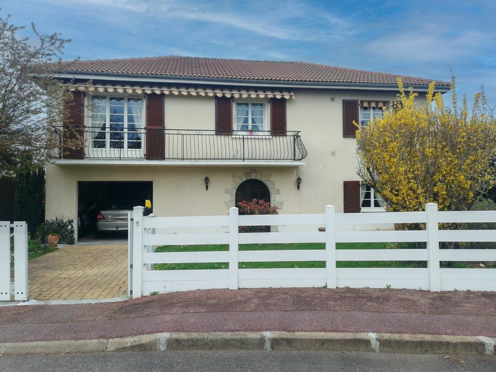 Achat maison à vendre 3 chambres 117 m² - Limoges