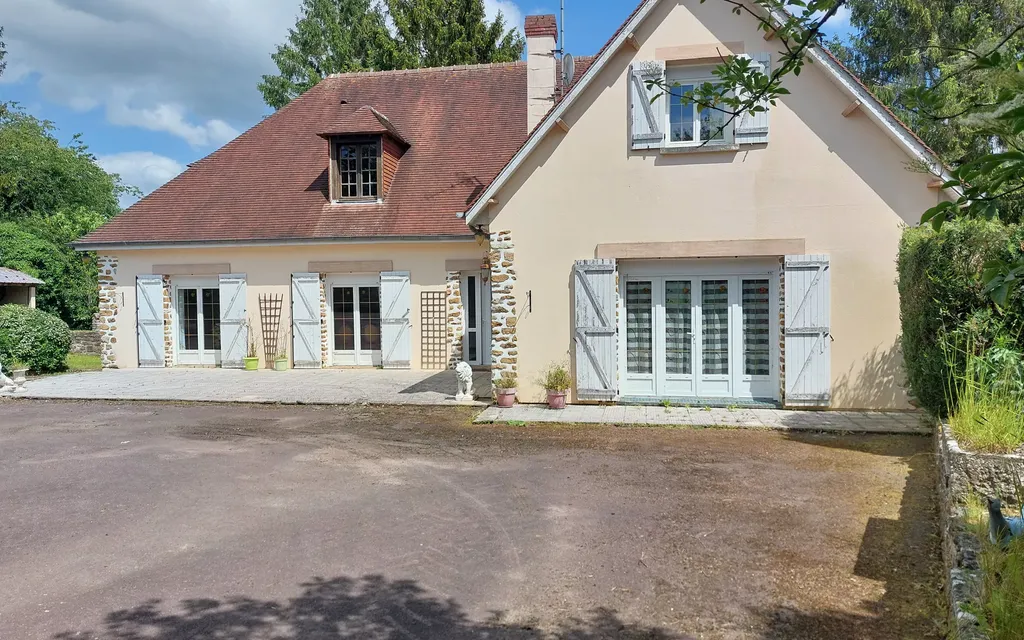 Achat maison à vendre 5 chambres 241 m² - Mortagne-au-Perche