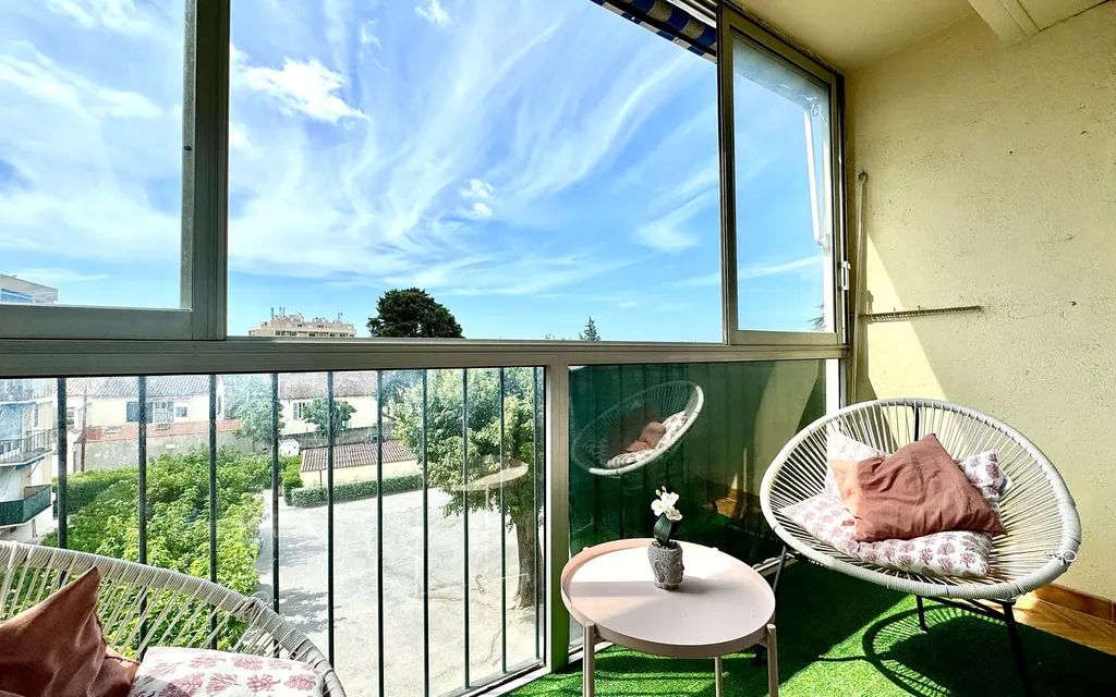 Achat appartement à vendre 4 pièces 69 m² - Toulon