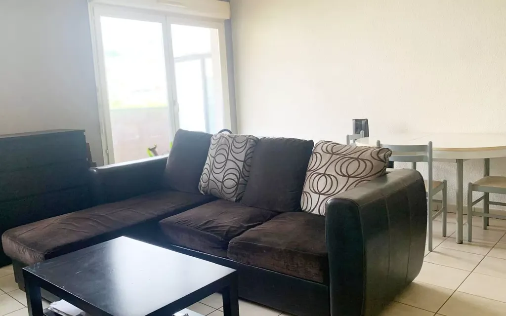 Achat appartement à vendre 2 pièces 49 m² - Bellegarde-sur-Valserine