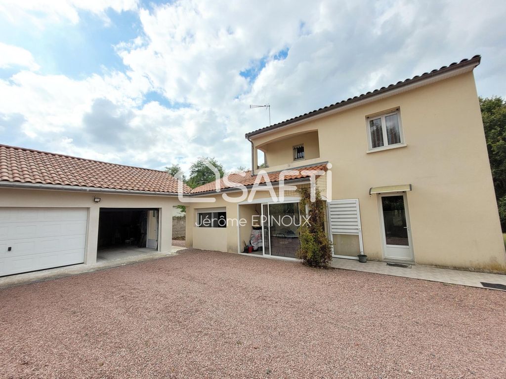 Achat maison à vendre 4 chambres 126 m² - Naintré