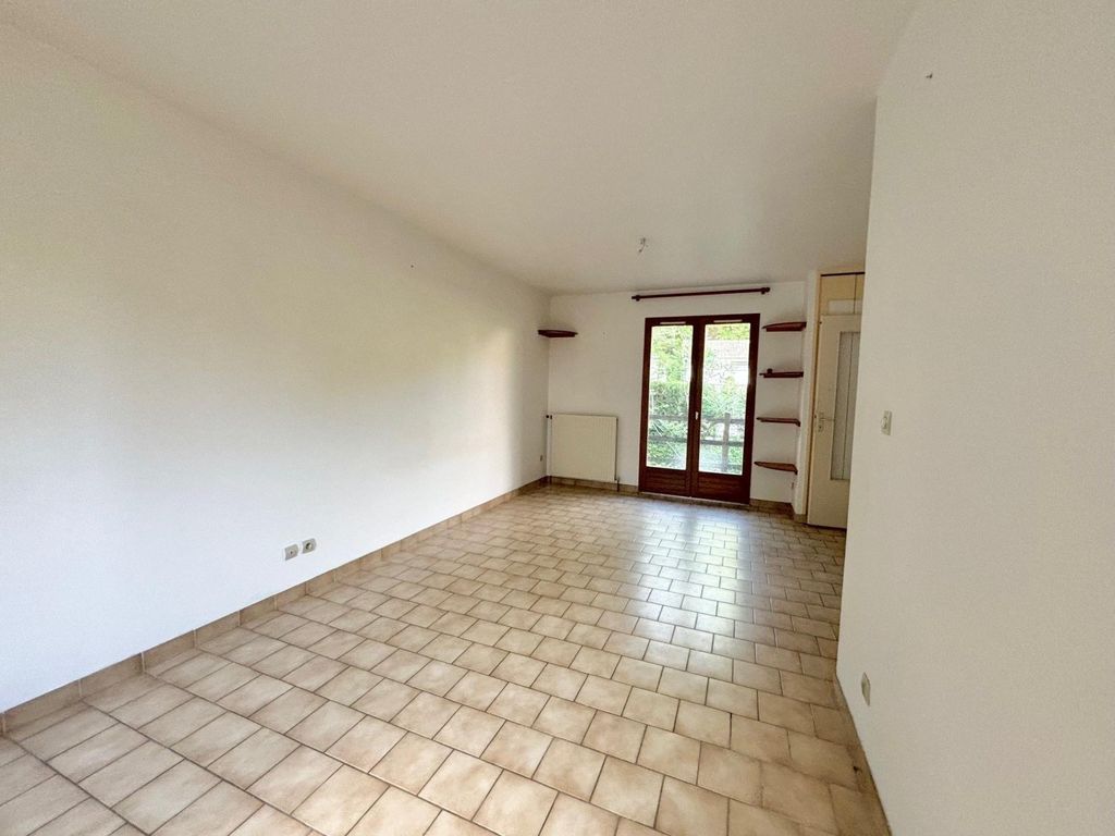 Achat maison à vendre 4 chambres 85 m² - Saint-Florent-sur-Cher