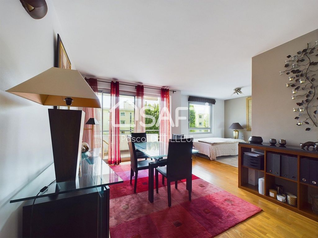 Achat appartement à vendre 3 pièces 72 m² - Saint-Cloud