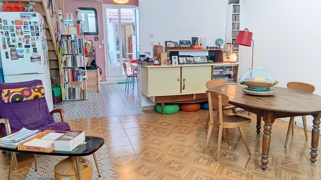 Achat maison à vendre 2 chambres 108 m² - Marseille 4ème arrondissement