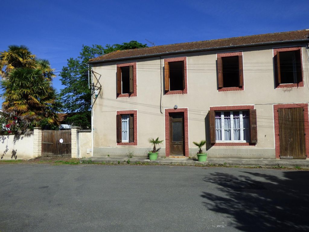 Achat maison à vendre 4 chambres 180 m² - Castelnau-Rivière-Basse