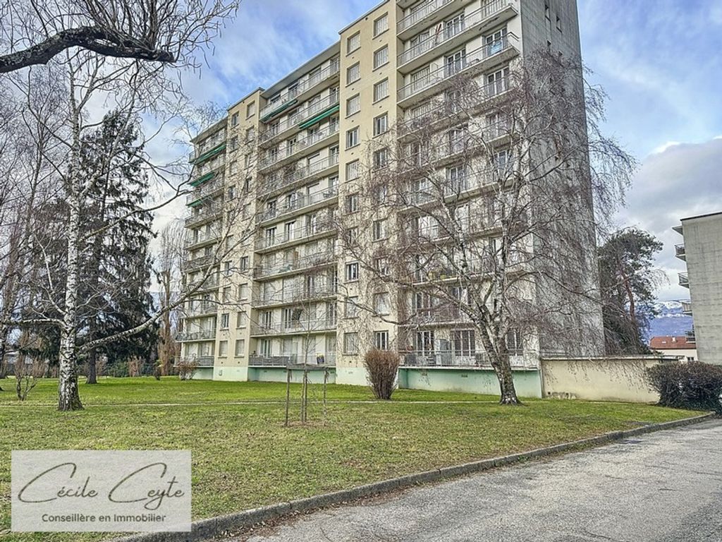 Achat appartement à vendre 4 pièces 66 m² - Saint-Martin-d'Hères