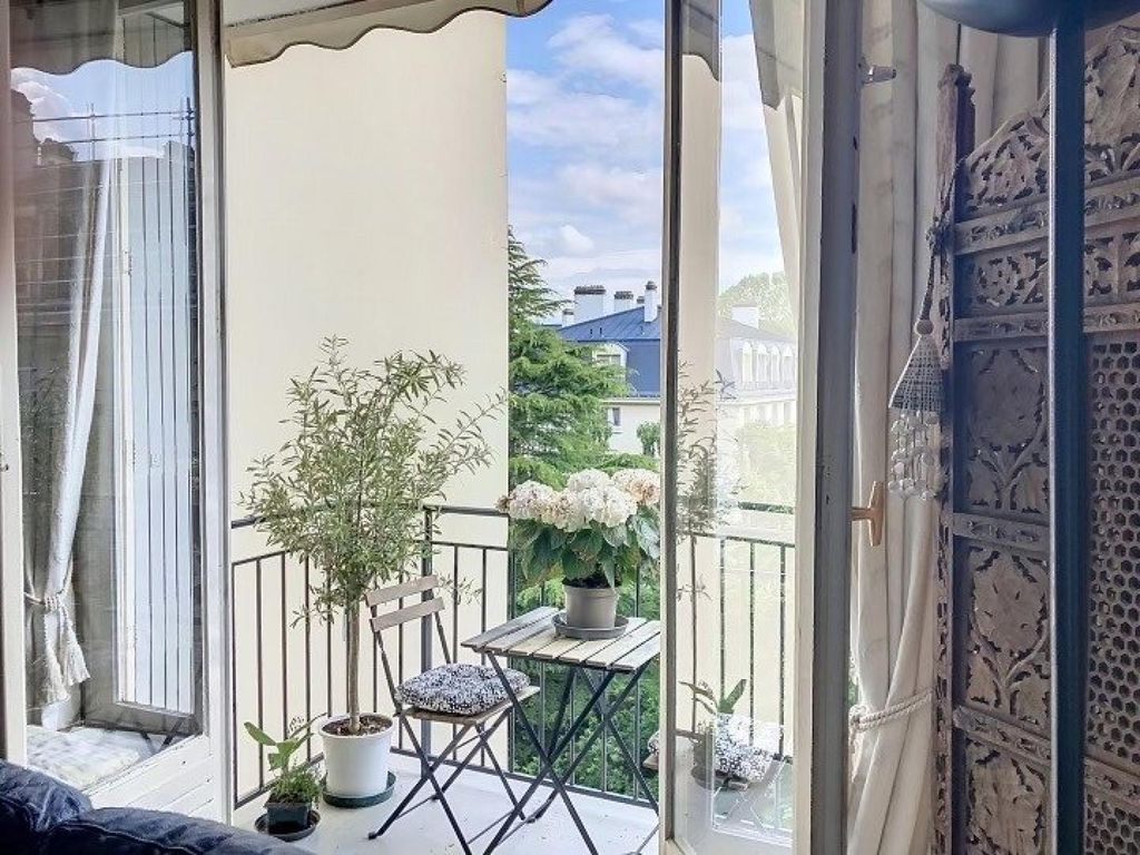 Achat appartement à vendre 6 pièces 123 m² - Versailles