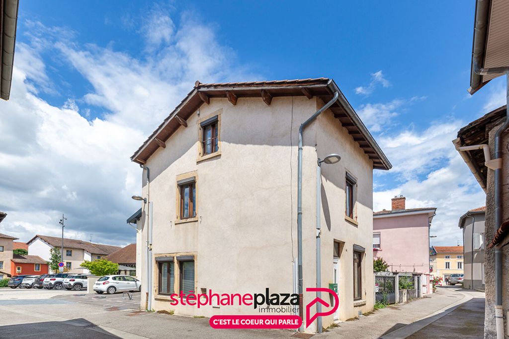 Achat maison à vendre 2 chambres 71 m² - La Verpillière