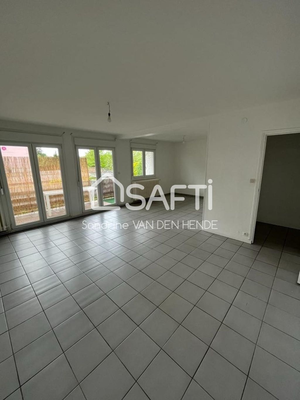 Achat appartement à vendre 3 pièces 83 m² - Hirson