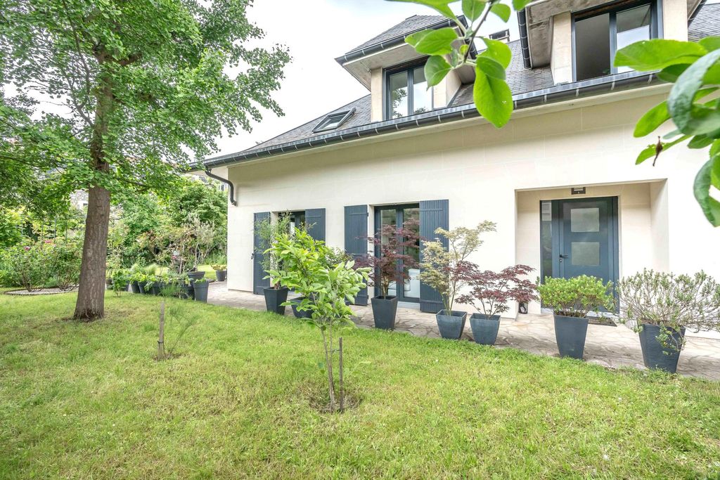 Achat maison à vendre 5 chambres 252 m² - Fontenay-sous-Bois