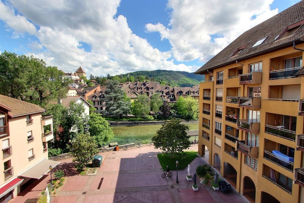 Achat appartement à vendre 3 pièces 84 m² - Annecy