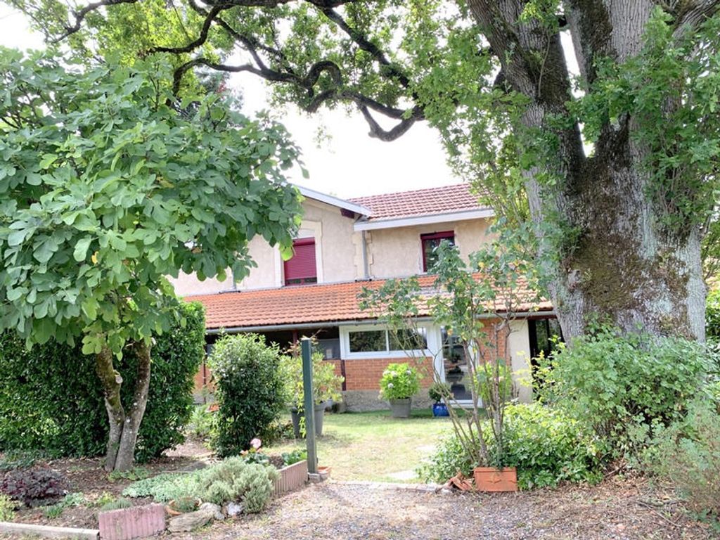 Achat maison à vendre 2 chambres 125 m² - Angoulême