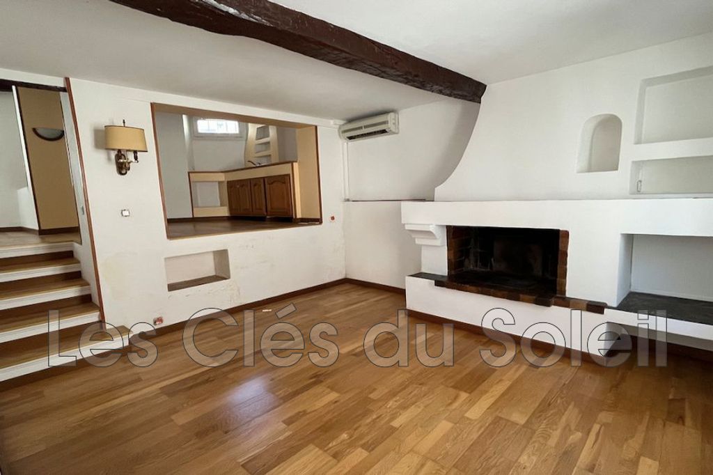 Achat maison à vendre 2 chambres 114 m² - Cuers