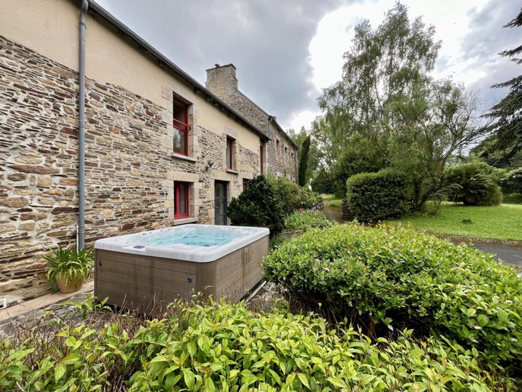 Achat maison à vendre 4 chambres 204 m² - Dinan