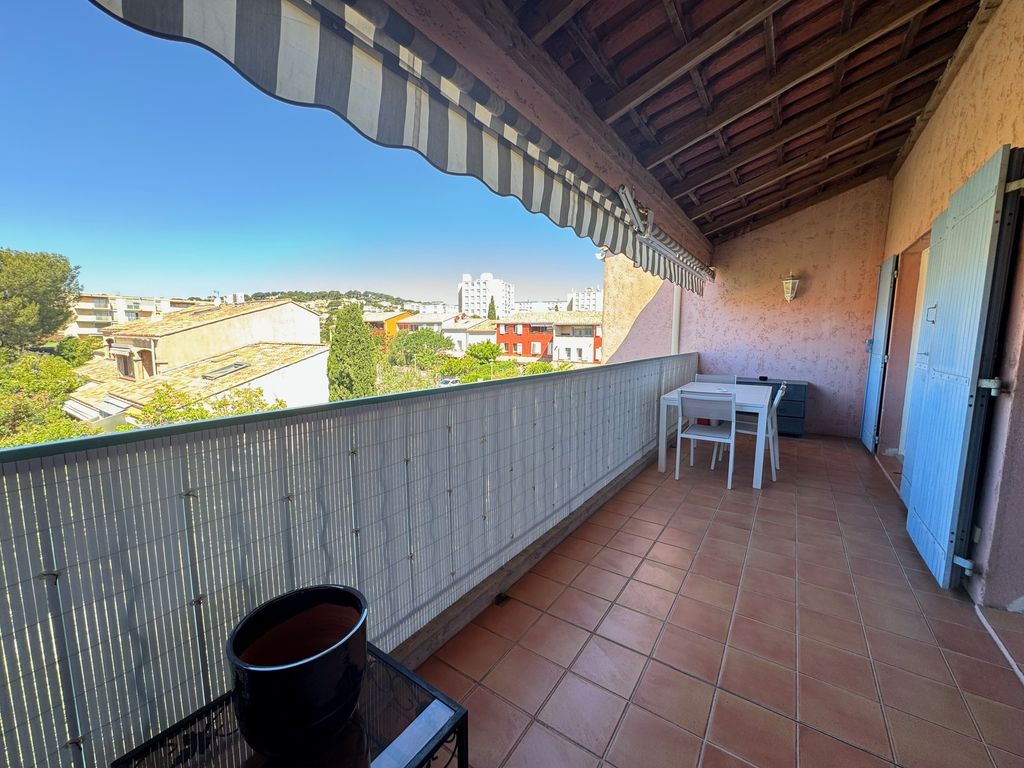 Achat appartement à vendre 4 pièces 83 m² - La Seyne-sur-Mer