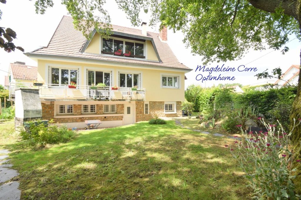 Achat maison à vendre 5 chambres 153 m² - Sainte-Geneviève-des-Bois