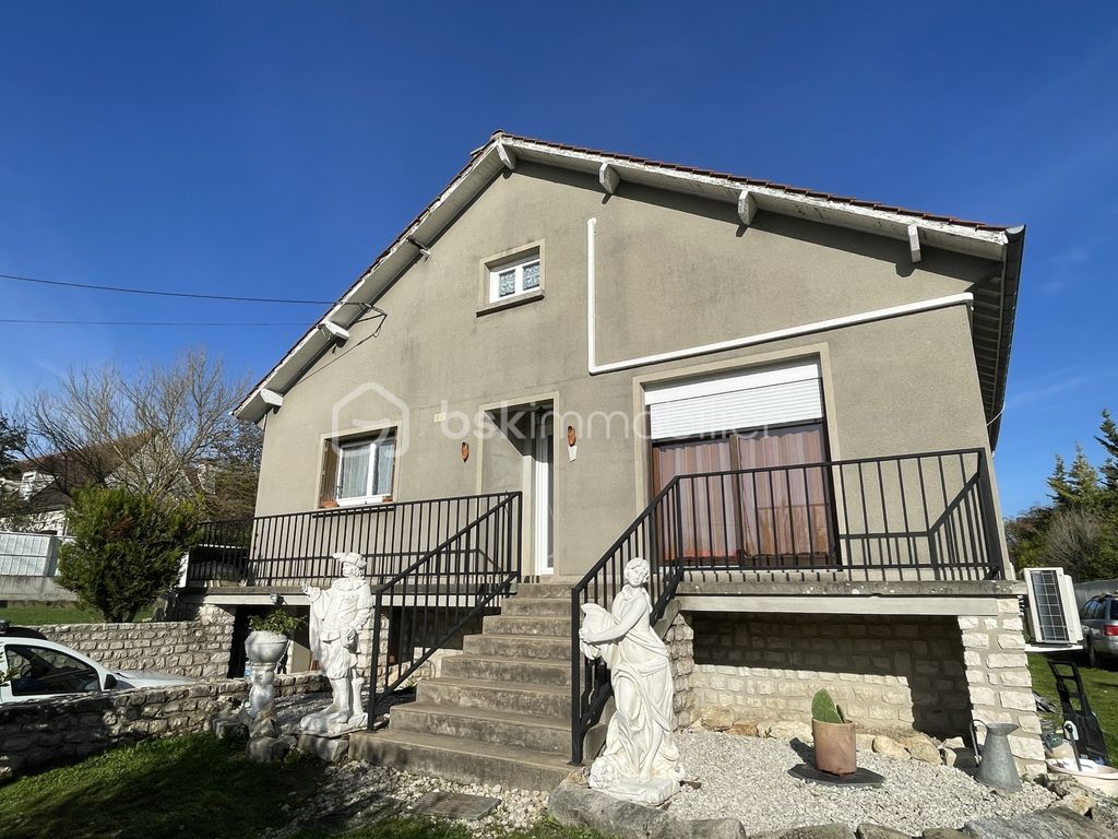 Achat maison à vendre 4 chambres 123 m² - Château-Landon