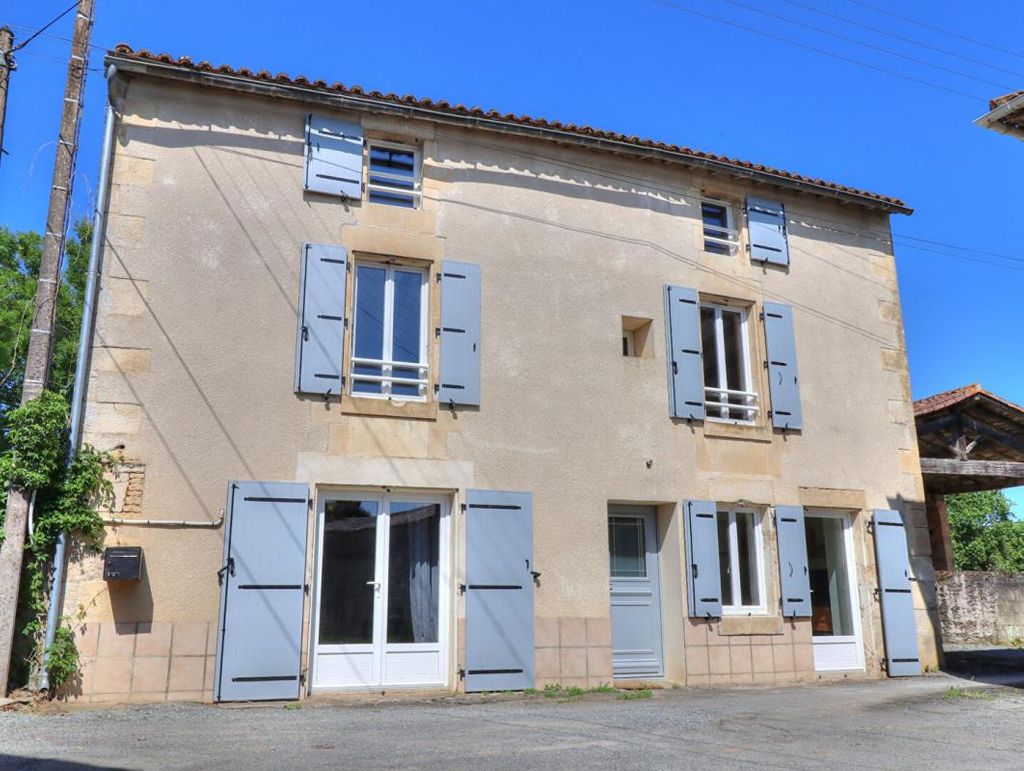 Achat maison à vendre 3 chambres 139 m² - Champdeniers-Saint-Denis