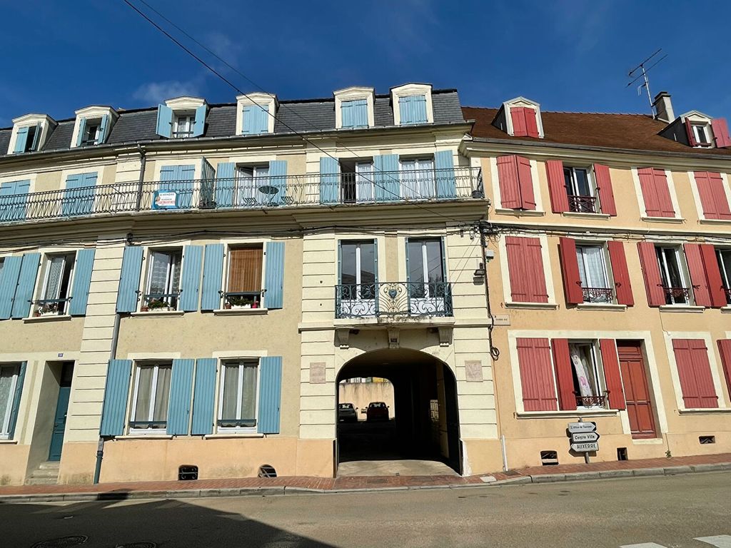 Achat appartement à vendre 5 pièces 66 m² - Saint-Florentin