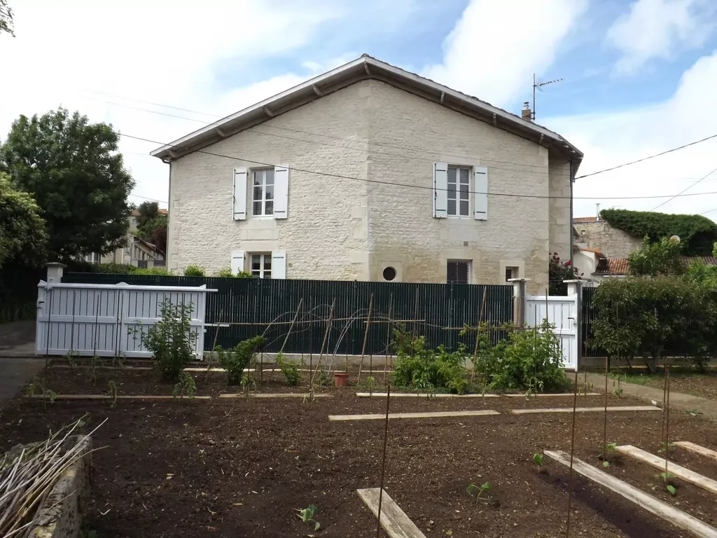 Achat maison à vendre 4 chambres 200 m² - Niort