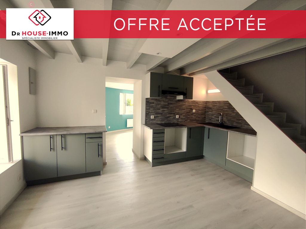 Achat maison à vendre 2 chambres 57 m² - Saint-Julien-la-Vêtre