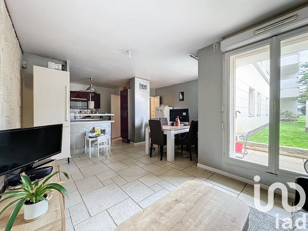 Achat appartement à vendre 3 pièces 63 m² - Orly