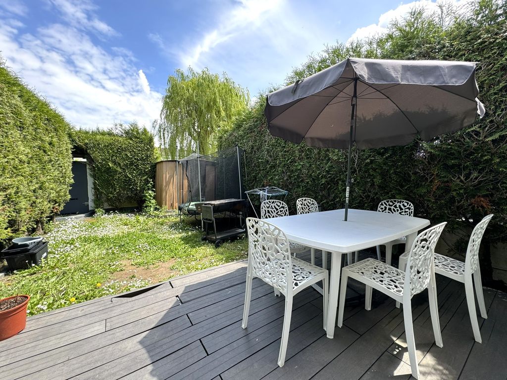 Achat maison à vendre 2 chambres 77 m² - Louvres