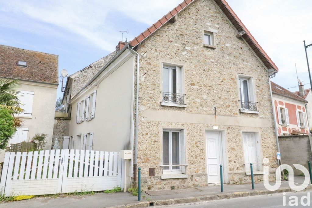 Achat maison à vendre 4 chambres 190 m² - Doue