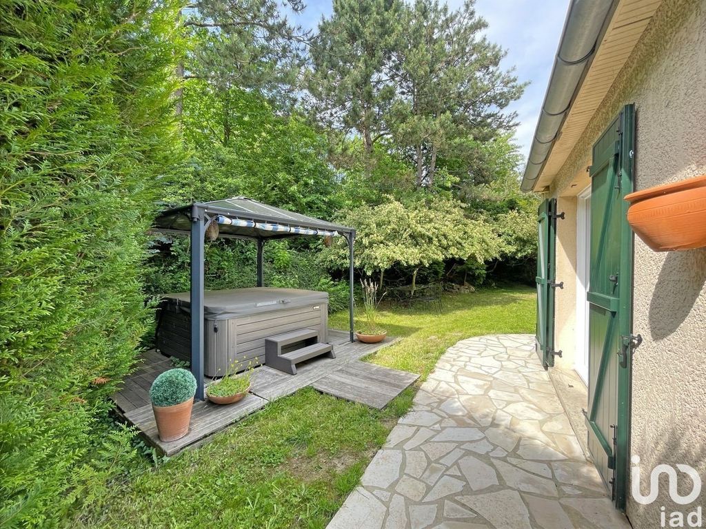 Achat maison à vendre 5 chambres 154 m² - Gif-sur-Yvette