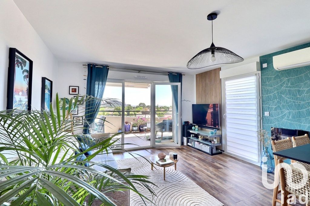 Achat appartement à vendre 4 pièces 80 m² - Saint-Cyr-sur-Mer