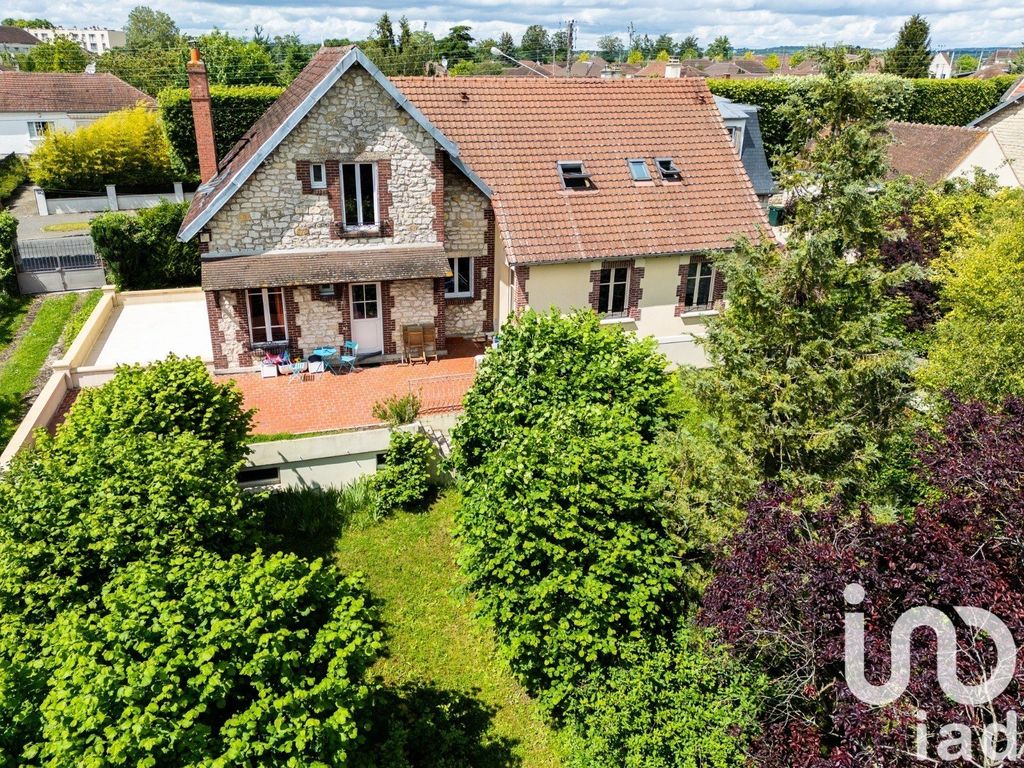 Achat maison à vendre 5 chambres 184 m² - Senlis