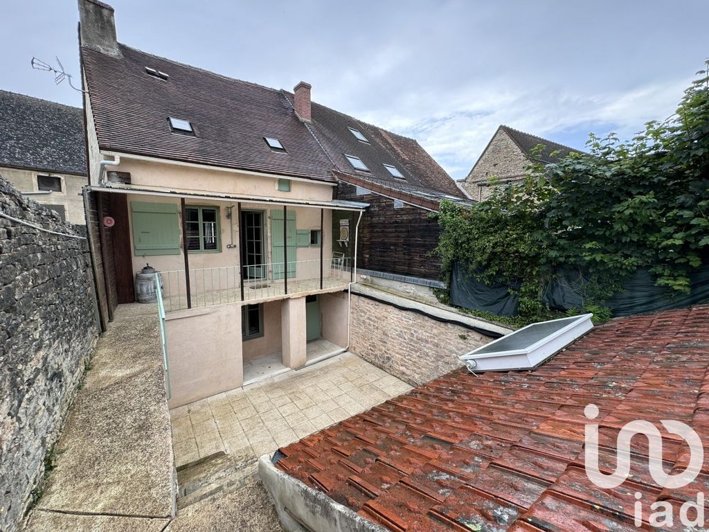 Achat maison à vendre 3 chambres 112 m² - Saint-Gengoux-le-National