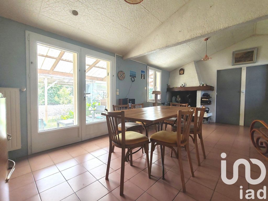 Achat maison à vendre 1 chambre 70 m² - L'Île-d'Elle