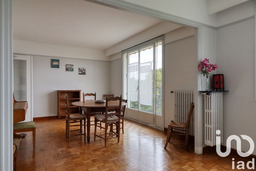 Achat appartement à vendre 4 pièces 85 m² - Garches