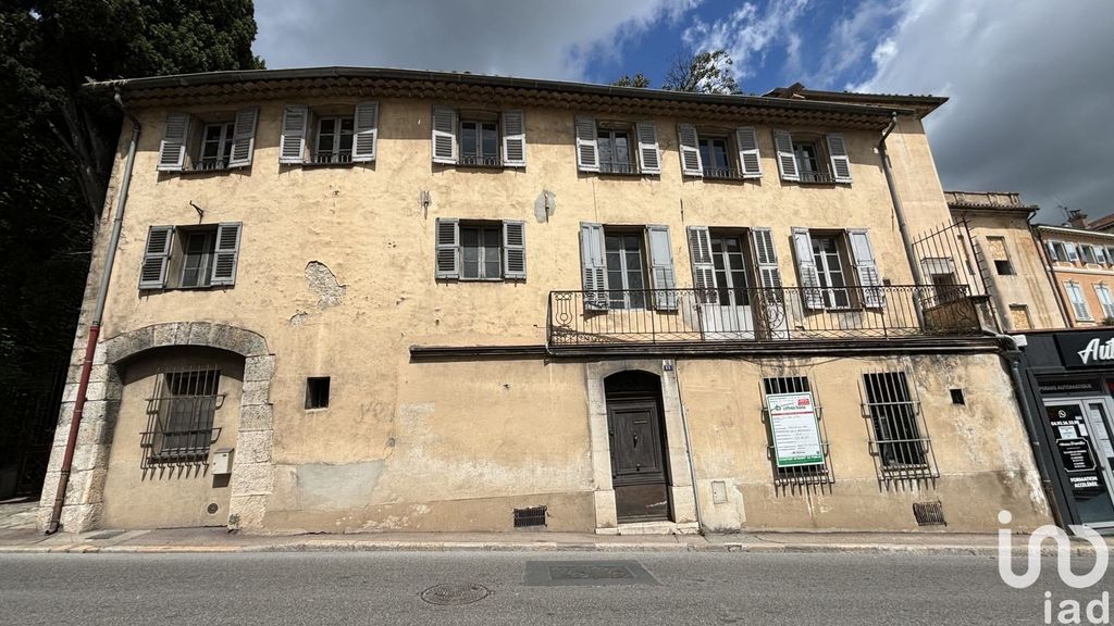 Achat appartement à vendre 8 pièces 150 m² - Grasse