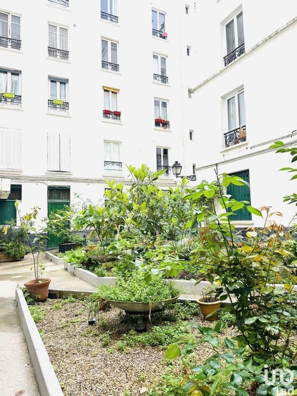 Achat studio à vendre 31 m² - Paris 11ème arrondissement