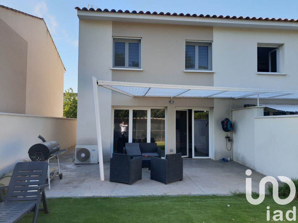 Achat maison à vendre 3 chambres 90 m² - Saint-Martin-de-Crau