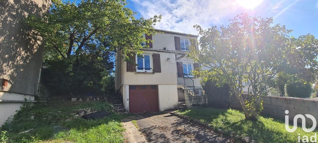 Achat maison à vendre 4 chambres 110 m² - Gond-Pontouvre