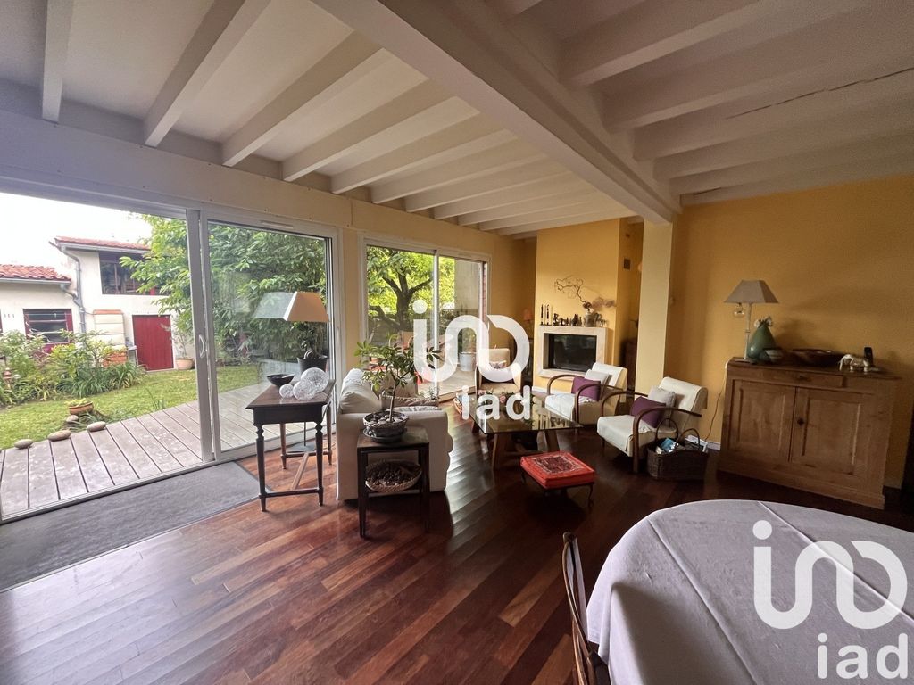 Achat maison à vendre 5 chambres 137 m² - Bègles