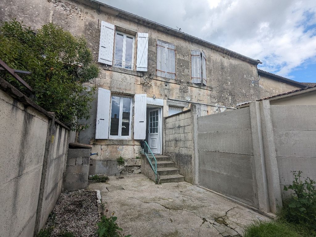 Achat maison à vendre 2 chambres 72 m² - Cognac