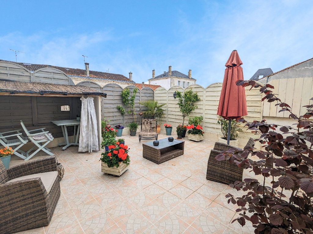 Achat maison à vendre 4 chambres 139 m² - Cognac