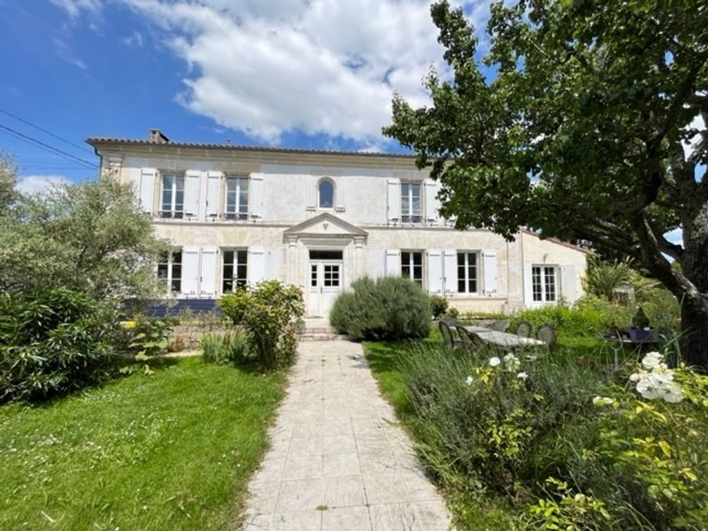 Achat maison à vendre 3 chambres 307 m² - Sainte-Sévère