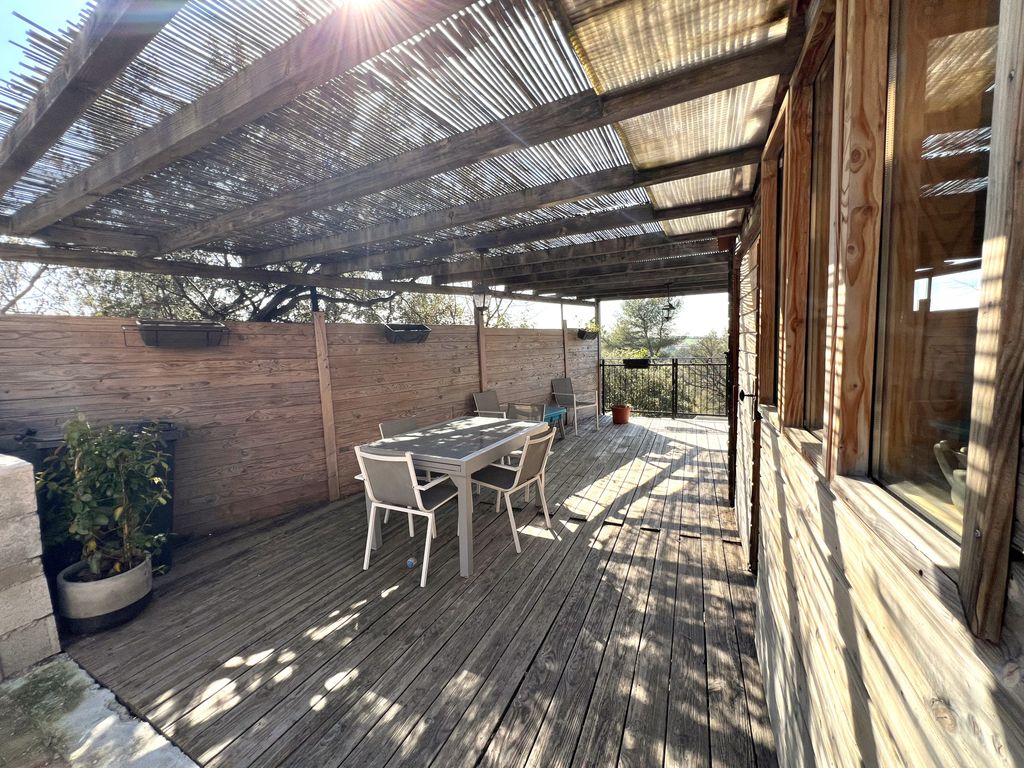 Achat maison à vendre 4 chambres 95 m² - Aix-en-Provence